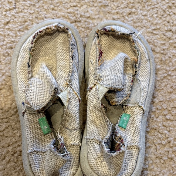 Sanuk Kids Tan Slip-On Slippers - Picture 1 of 2